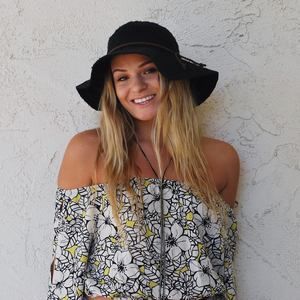 Meet your Posher, Lauren