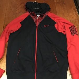 USED NIKE KOBE BRYANT 24 ZIP UP SWEATER