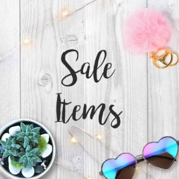 🎀 Sale Items Below 🎀 - Picture 1 of 1