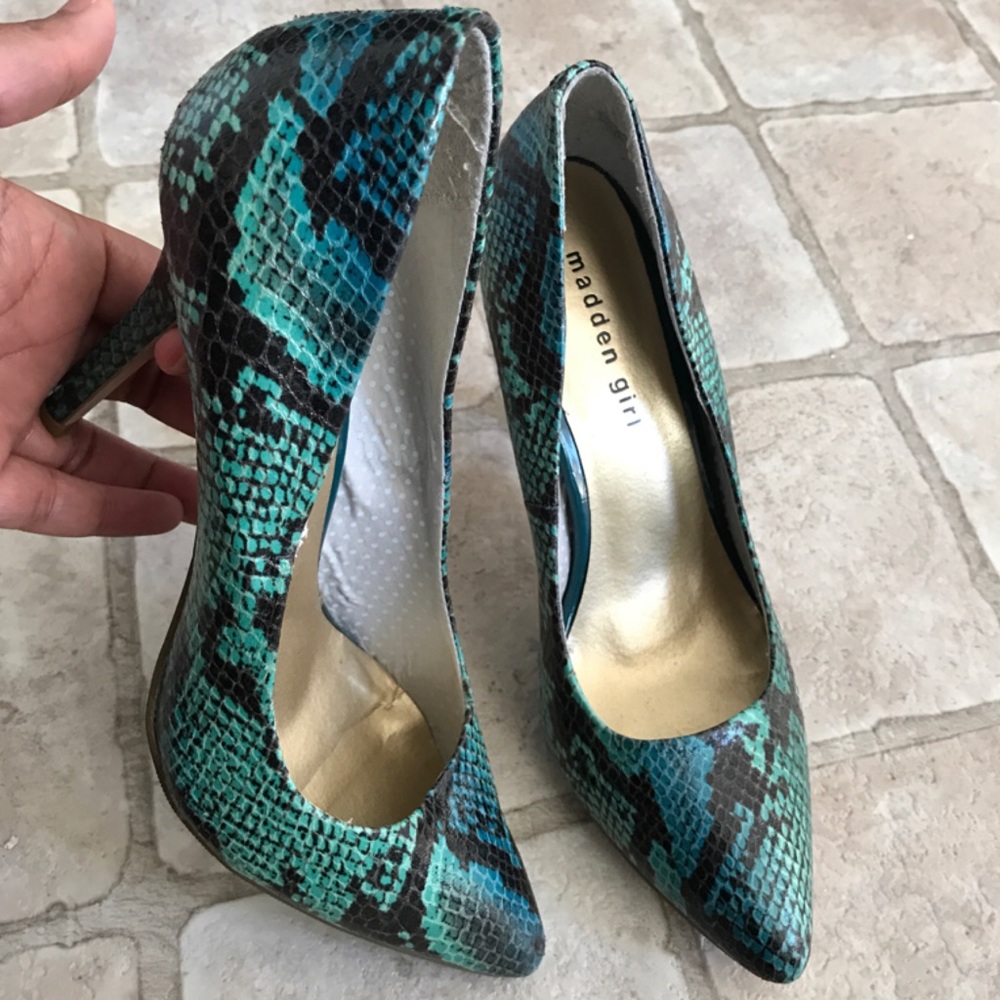 Pumps, high heels,