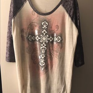 Vanity 3/4 length shirt