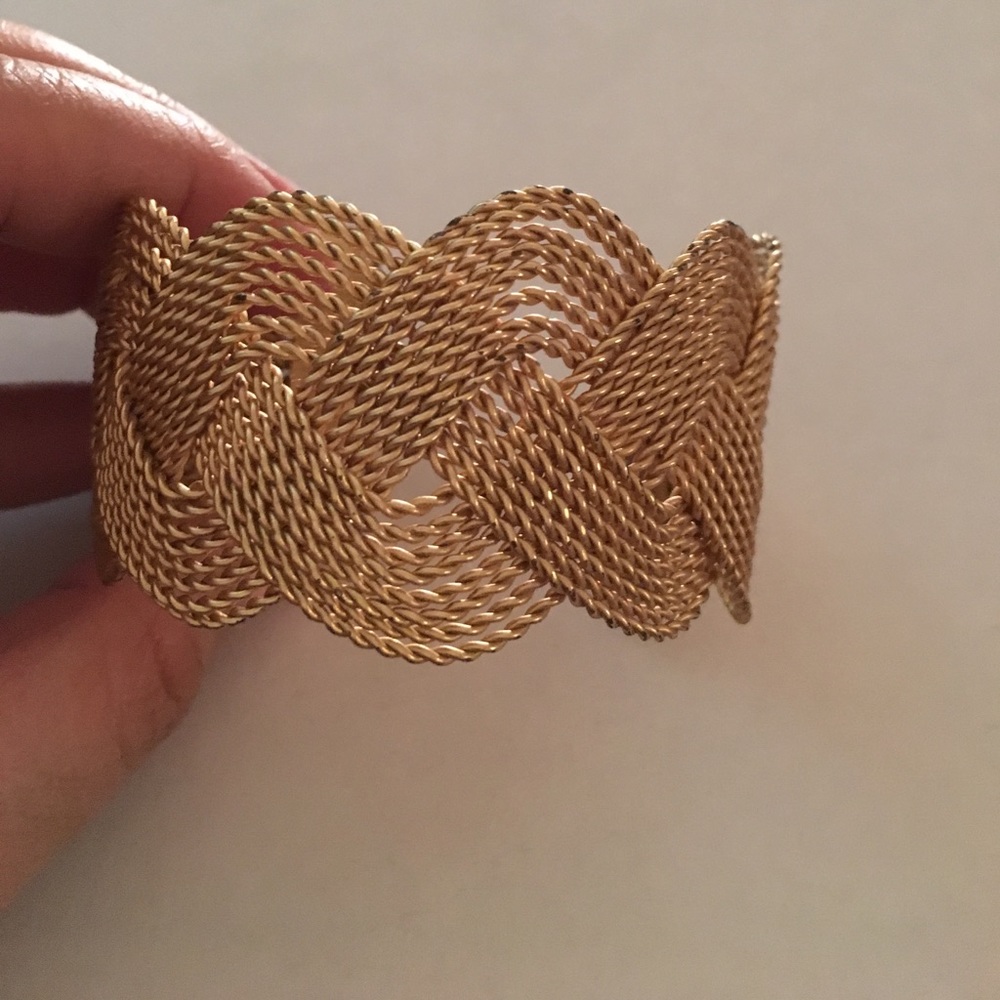 Golden cuff