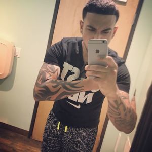 Meet your Posher, Louis