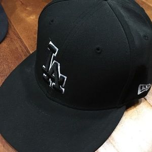 NEW ERA DODGERS BLACK BASEBALL FITTED CAP