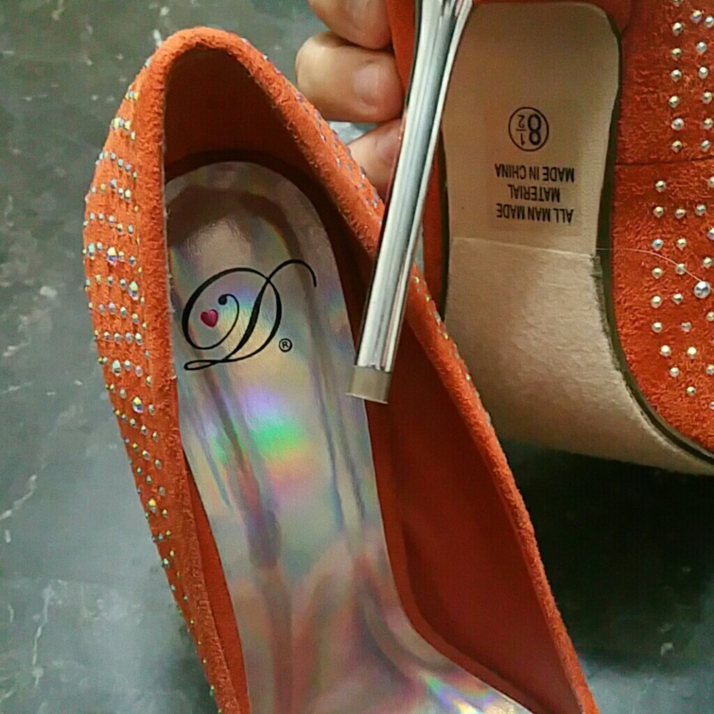 High heels - Picture 4 of 4