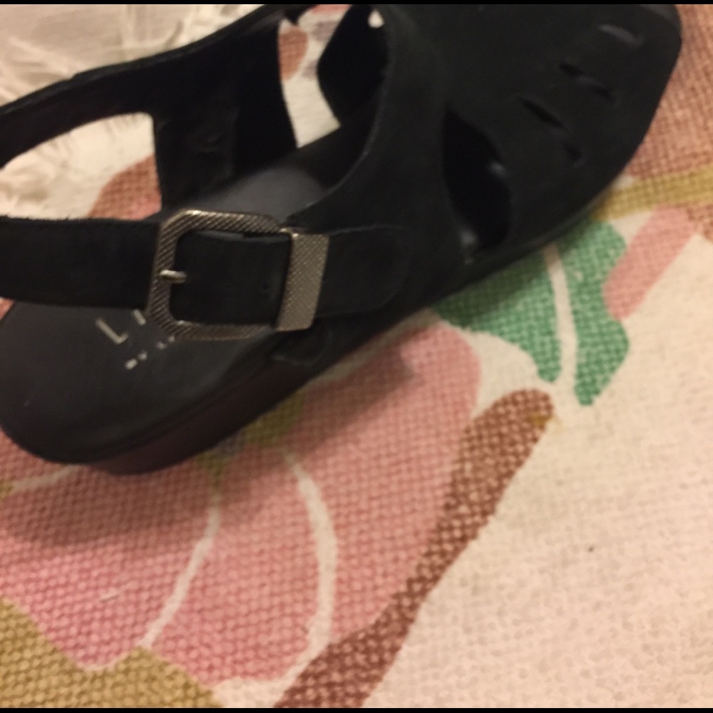 🐳Sold🐳Lazflex sandal