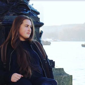 Meet your Posher, Annalise