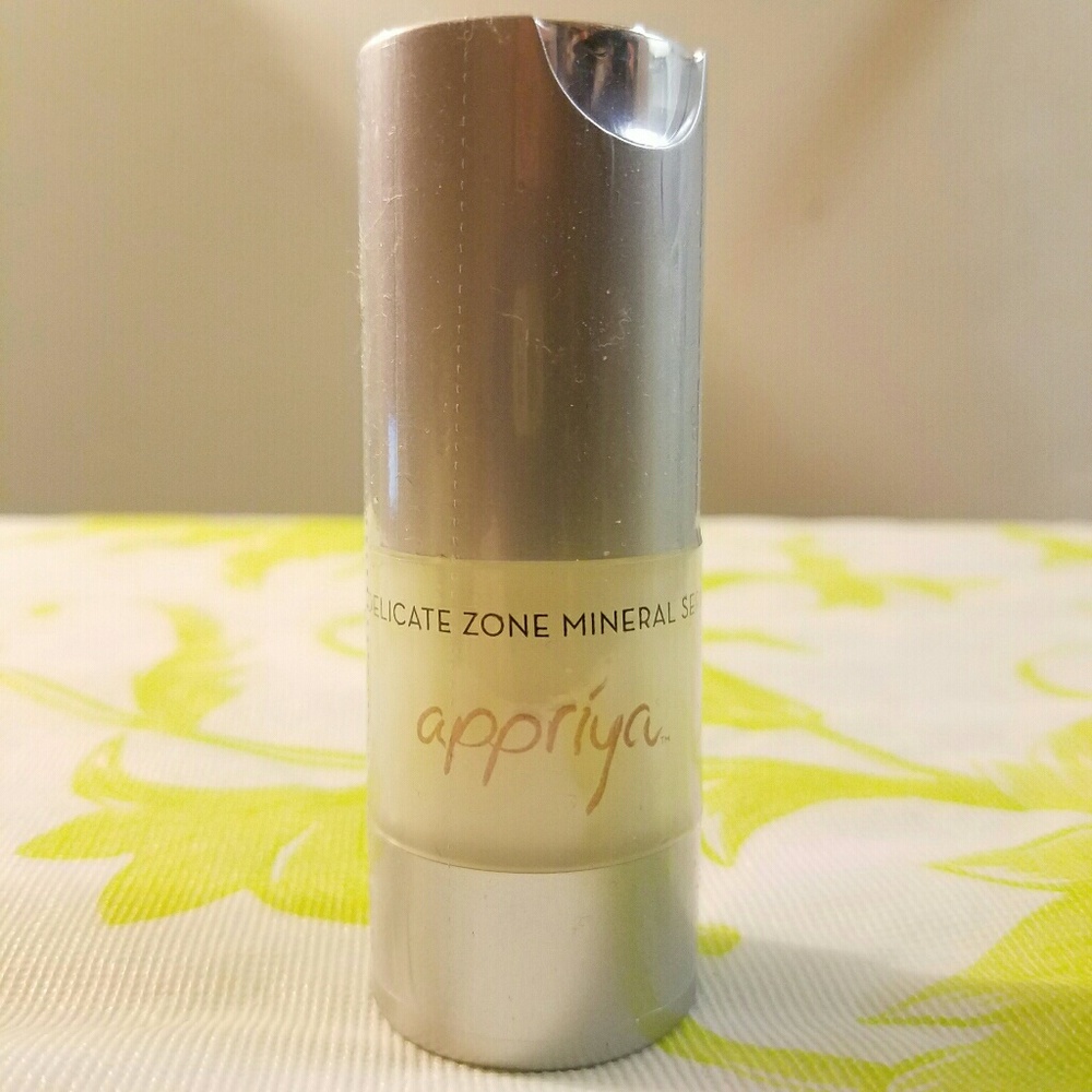 BRAND NEW Delicate Zone Mineral Serum