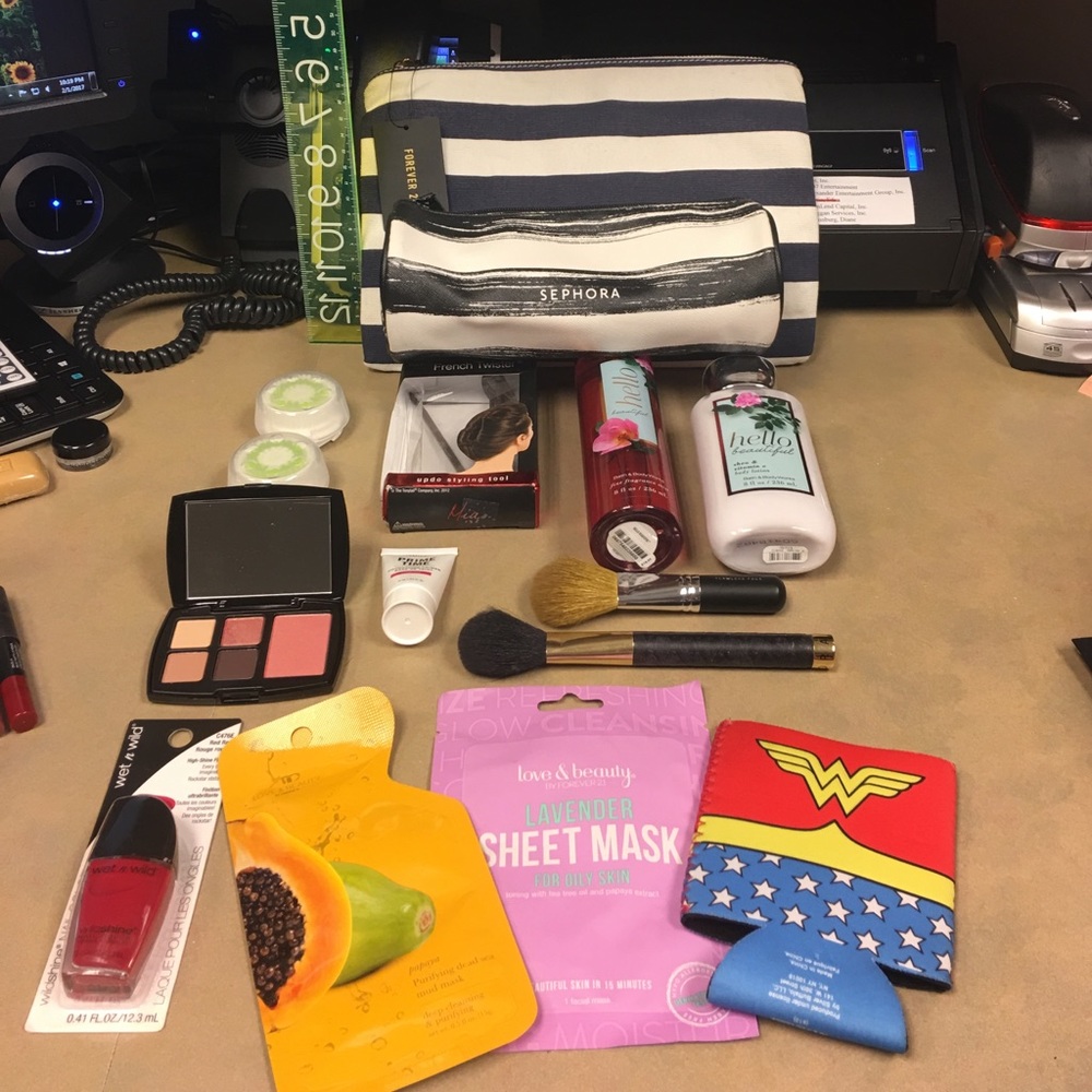 ⛔️SOLD⛔️  🎉💄💋