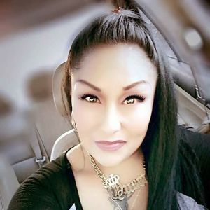 Meet your Posher, Yvette