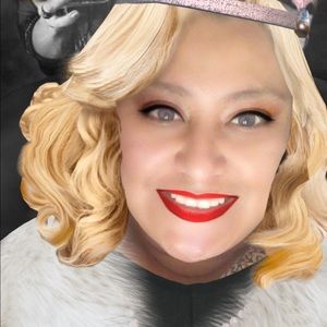 Meet your Posher, Cindy