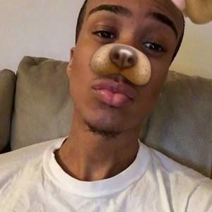 Meet your Posher, Erontay