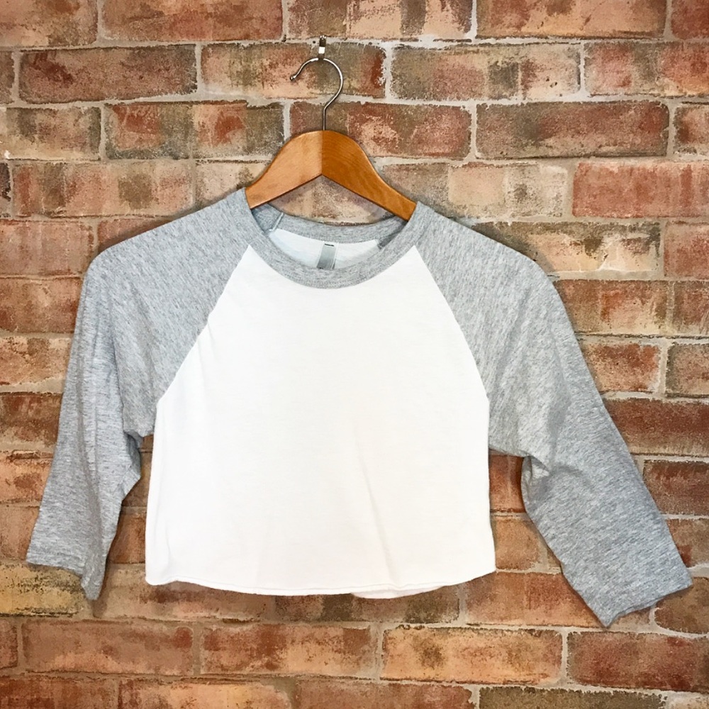 American Apparel ♥️ Raglan Crop Top