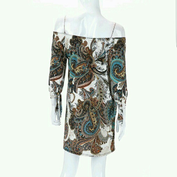 🛍 SIZE SMALL - PAISLEY "OFF THE SHOULDER" DRESS - Picture 3 of 4