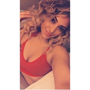 Meet your Posher, Fabiola