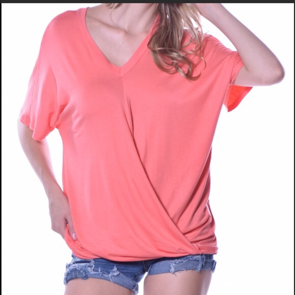 ⭐️Just In⭐️ Coral Surplice Tee