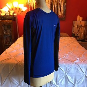Champion Long-sleeved fitness workout shirt