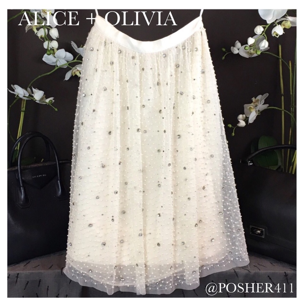 Alice  + Olivia Embellished Tulle Cream Skirt - Picture 1 of 8