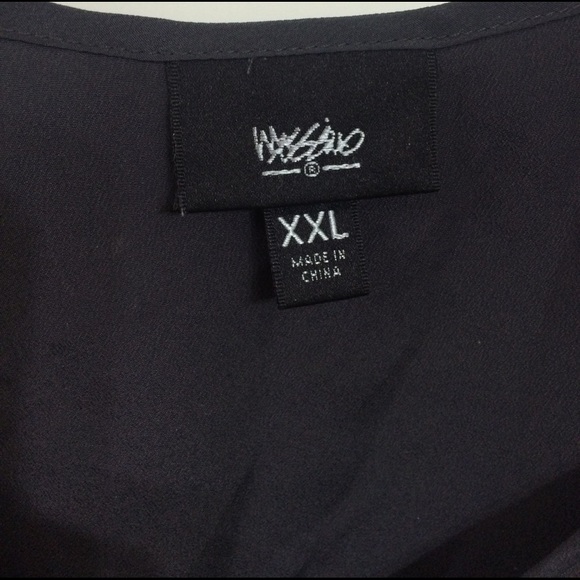 Mossimo top - Picture 3 of 4