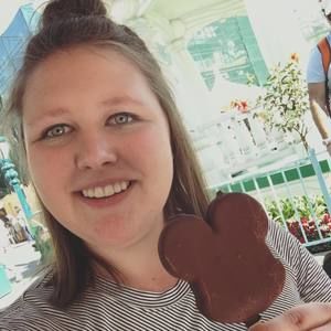 Meet your Posher, Abigail