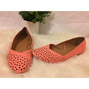 Salmon color  flats !