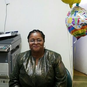 Meet your Posher, Sandra