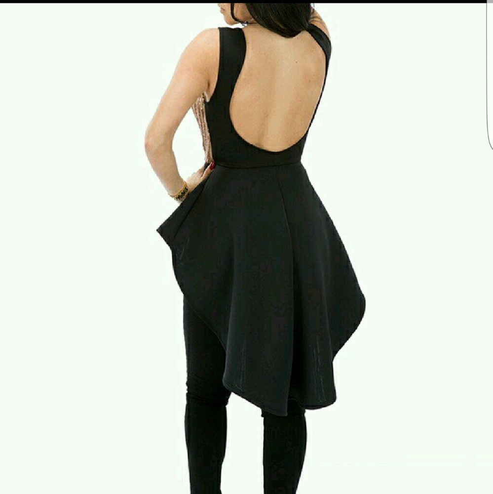 🔥LAST ONE🔥GOLD SEQUINS & BLACK HI-LO PEPLUM - Picture 3 of 6