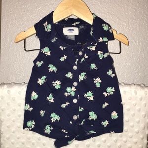 Old Navy Sleeveless Navy Button-Down - 12-18 Mos