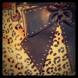 Betsy Johnson Bowlette Tote Bag