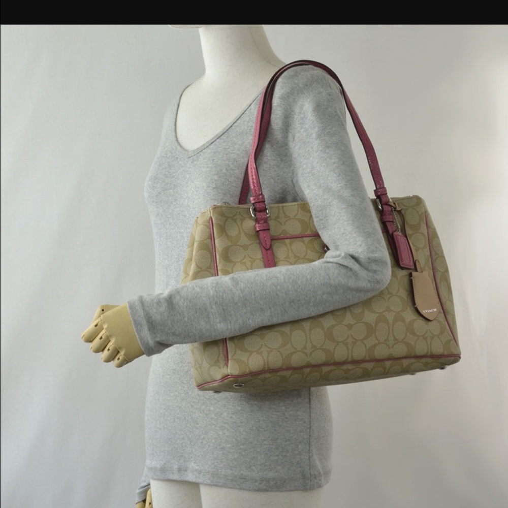 Coach Peyton carry all