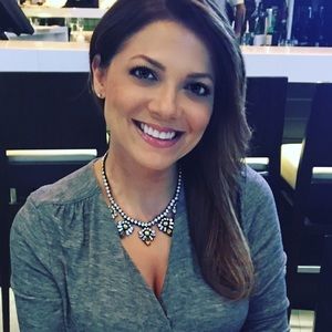 Meet your Posher, Tania