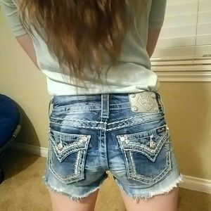 Miss Me - Detailed Washed Out Shorts