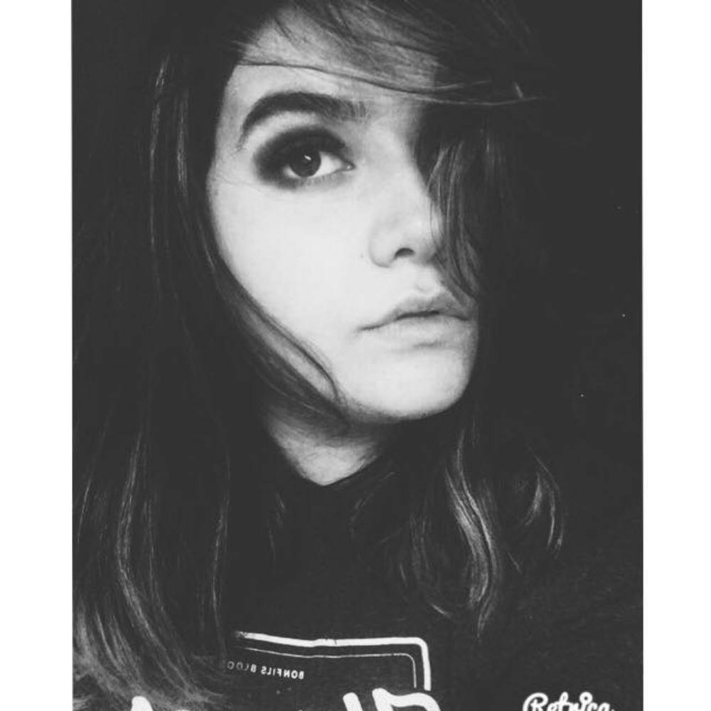 Meet your Posher, Ariella