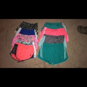 WOMENS SIZE MEDIUM RUNNING SHORTS