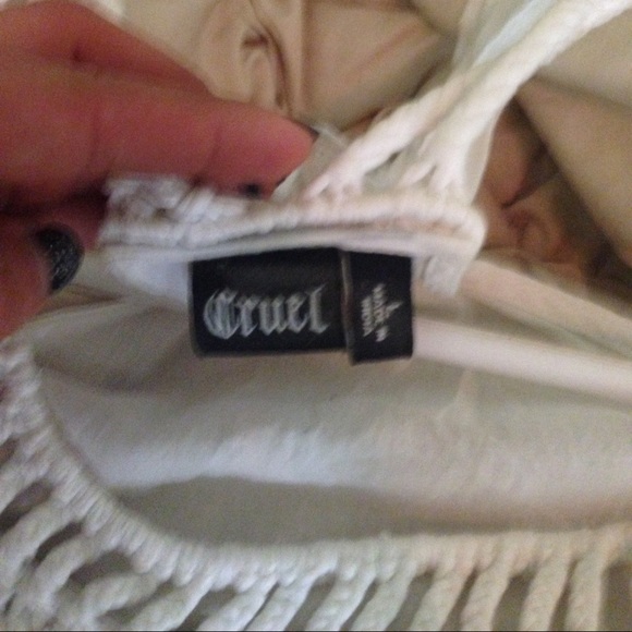 White fringe tank top - Picture 2 of 2