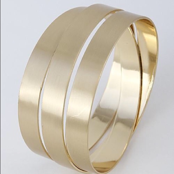 Formal Multi Layer Bracelet Gold - Picture 1 of 2
