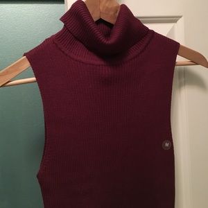 Burgundy Sleeveless Turtleneck