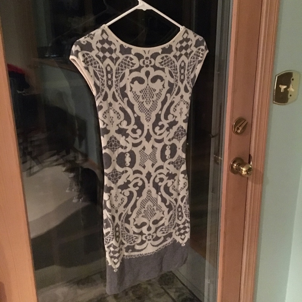 Chelsea and Violet Gray Print Dress