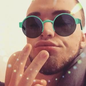 Meet your Posher, Adam