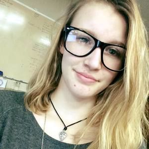 Meet your Posher, Ashlyn