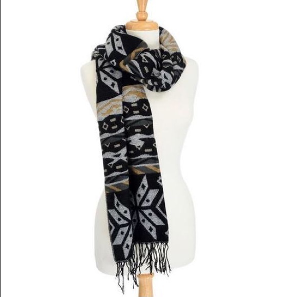 Black Heavyweight Snowflake Pattern Scarf - Picture 1 of 1