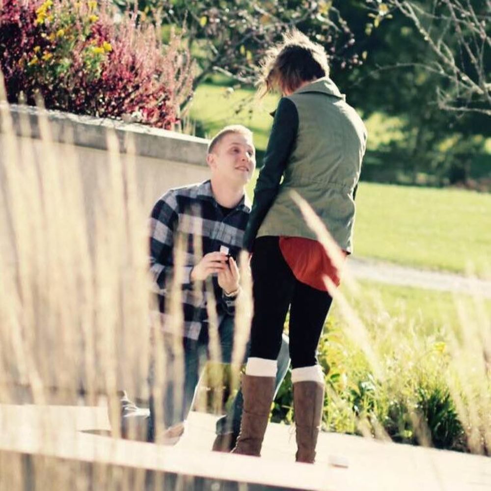 Meet your Posher, Lora