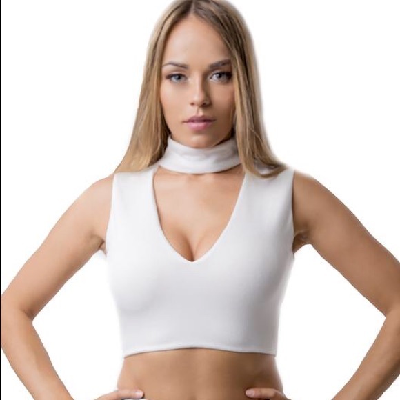 Sleeveless V-Neck Crop Top with Stylish Choker - Picture 1 of 3