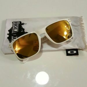 Oakley Holbrook Shaun White Edition