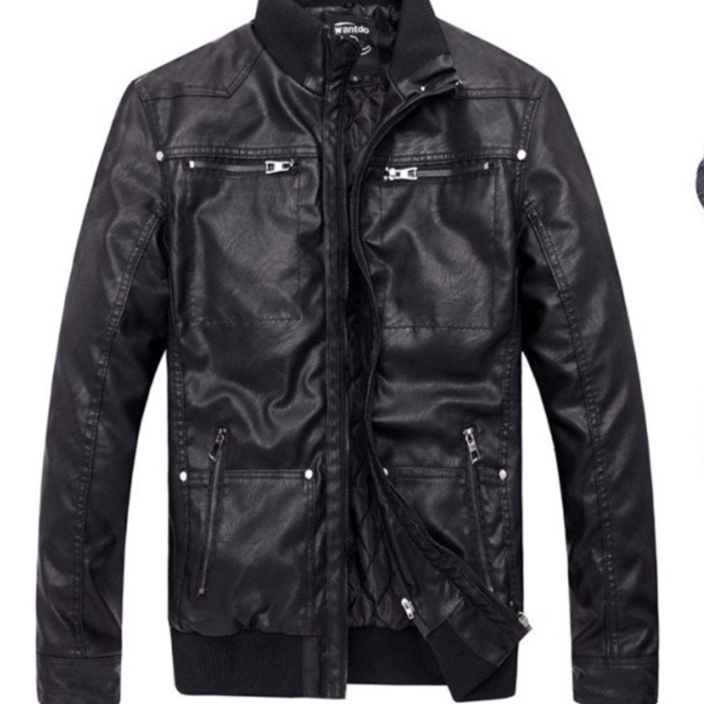 Men's medium sized leather jacket
