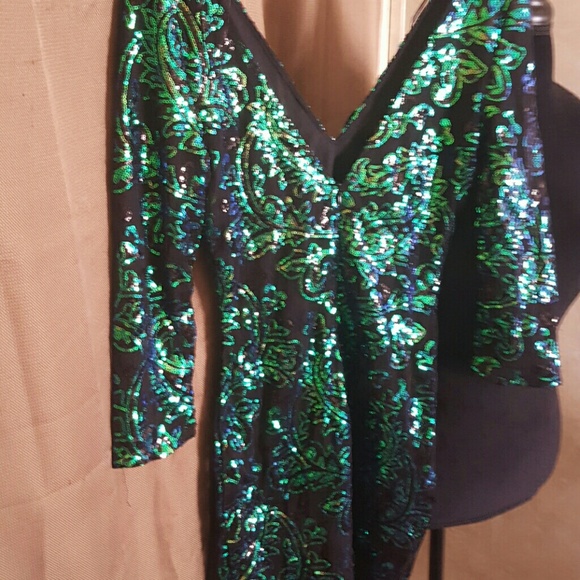 💎 Green with Sequins dress - Picture 4 of 6