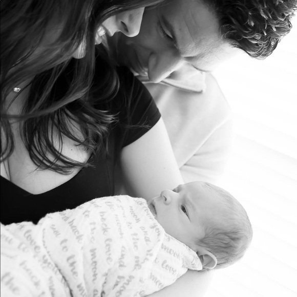 💙💗MEET YOUR POSHER🙋🏻💗💙 - Picture 2 of 16