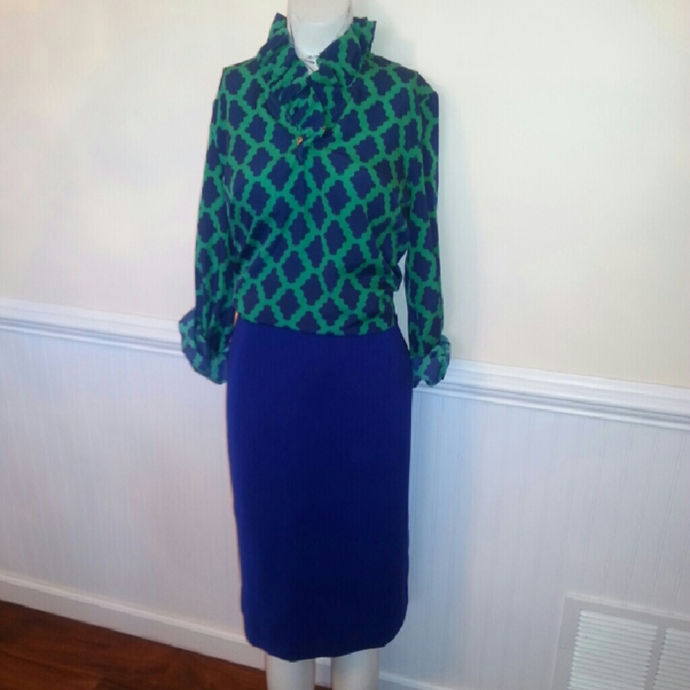 Navy blue and green top