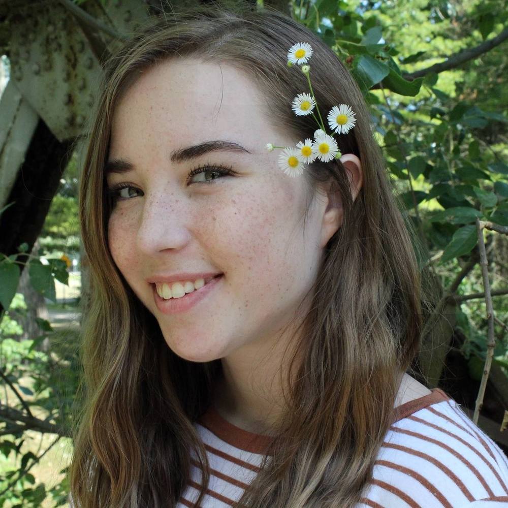 Meet your Posher, Hollie