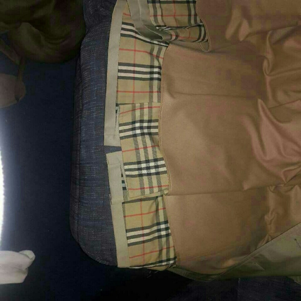 Burberry Coat - Picture 2 of 8